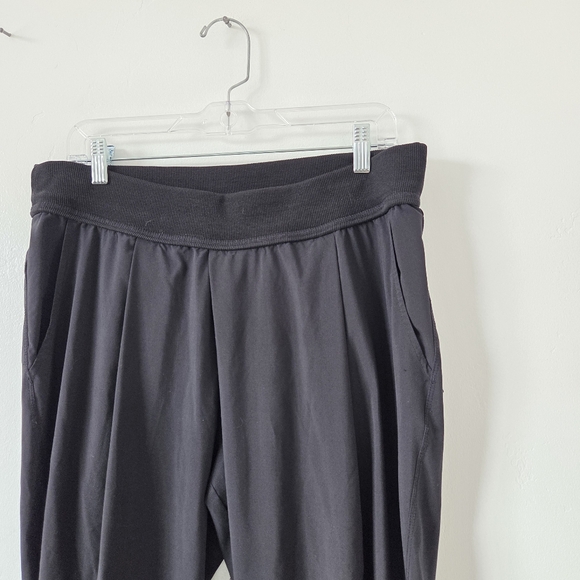 Athleta Interlude Lounge Pants Ankle Black Size 12 Athleisure Yoga Loungewear - Picture 4 of 12